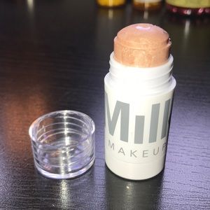 Travel size highlighter (gift with purchase)
